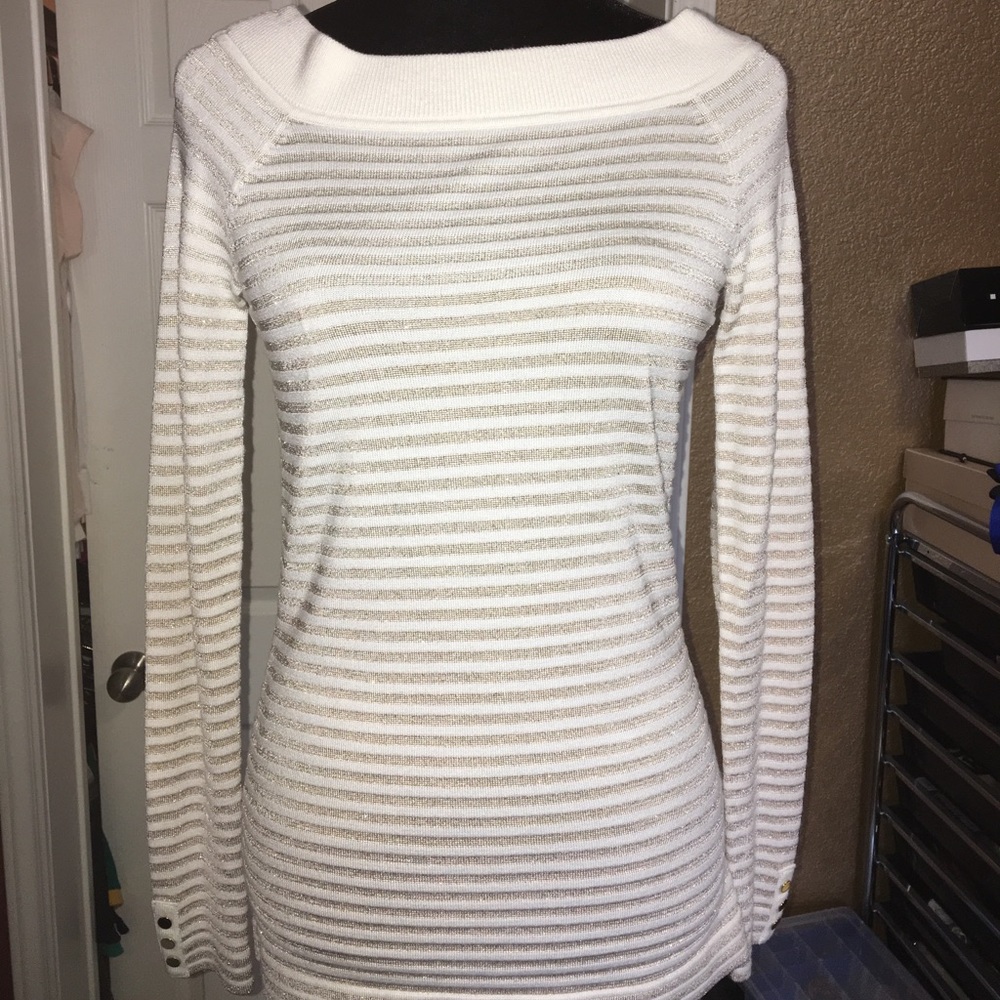 White House Black Market. Shirt/sweater
